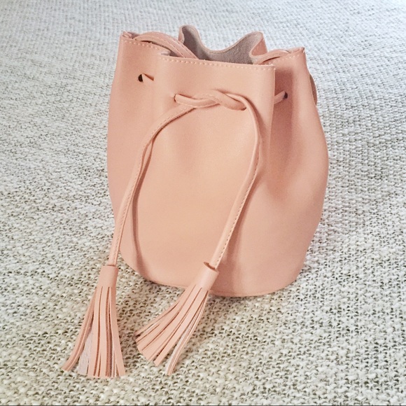 Boho Pink Drawstring Bucket Bag Crossbody Purse - Picture 5 of 8